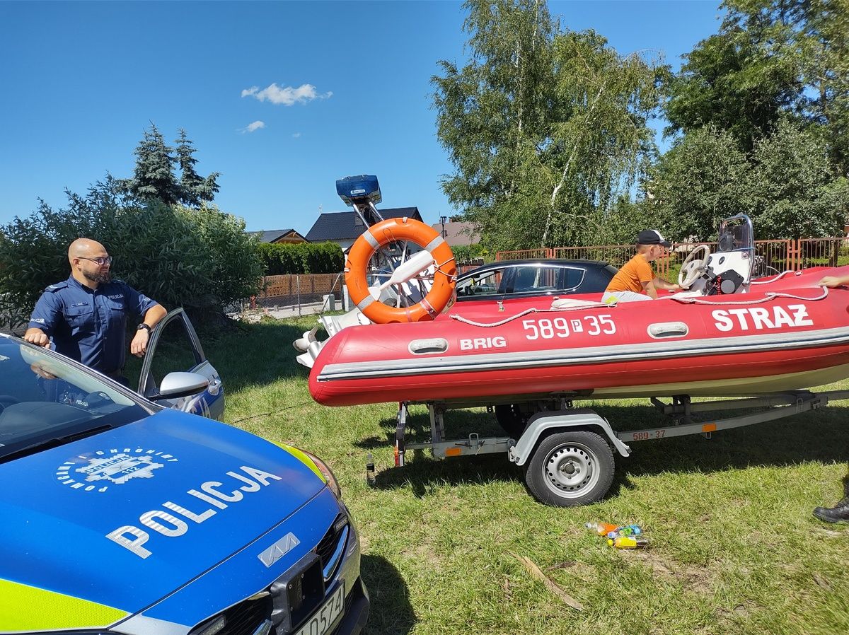 Zaprosili na piknik nad jeziorem