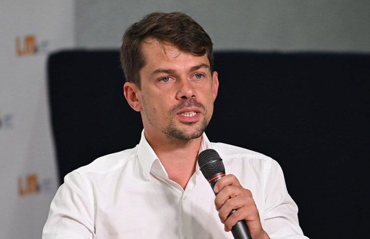 Poseł Kołodziejczak pyta starostę. Chodzi o drogę do autostrady A2