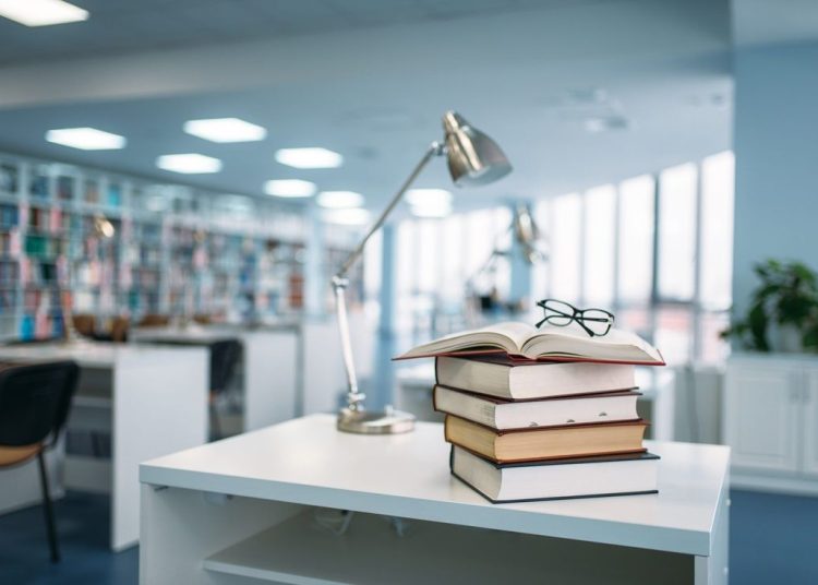 Jak trudne są studia podyplomowe i czy warto w nie inwestować?