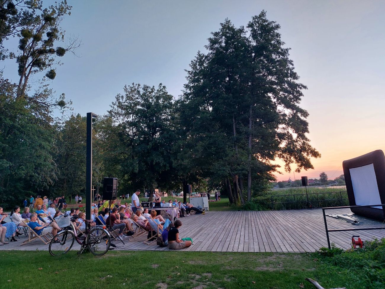 Były koncerty, teraz kino. Kolejna atrakcja na promenadzie