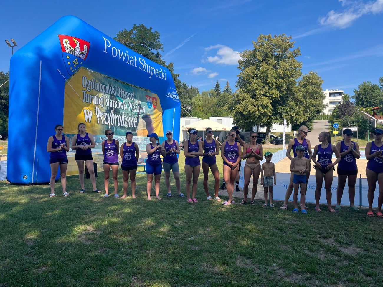 Trwa turniej w Przybrodzinie. Grają zawodnicy z całej Polski