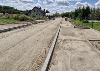 Co oprócz znaków drogowych? Radny pyta o ulicę Róża