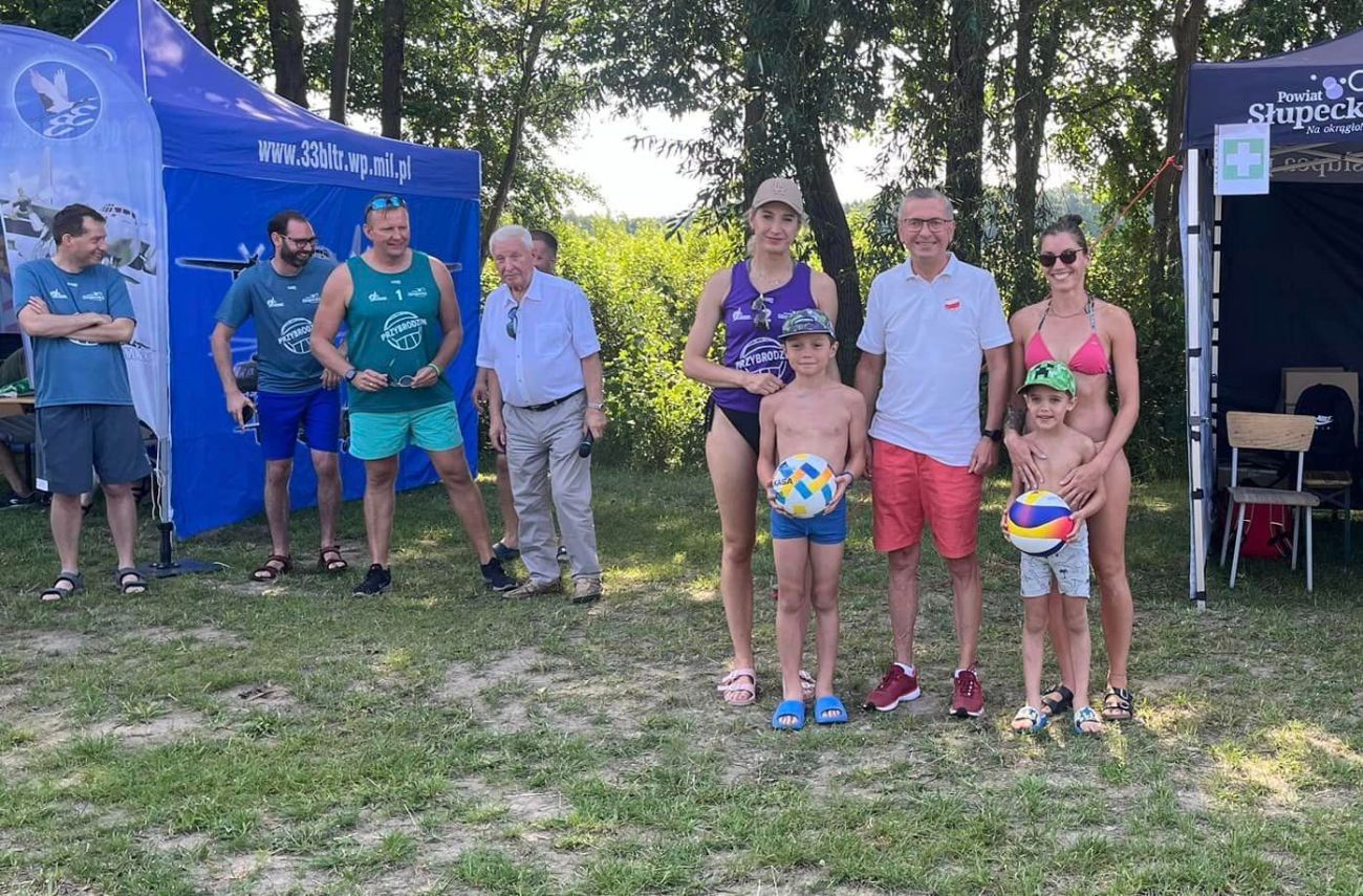 Trwa turniej w Przybrodzinie. Grają zawodnicy z całej Polski