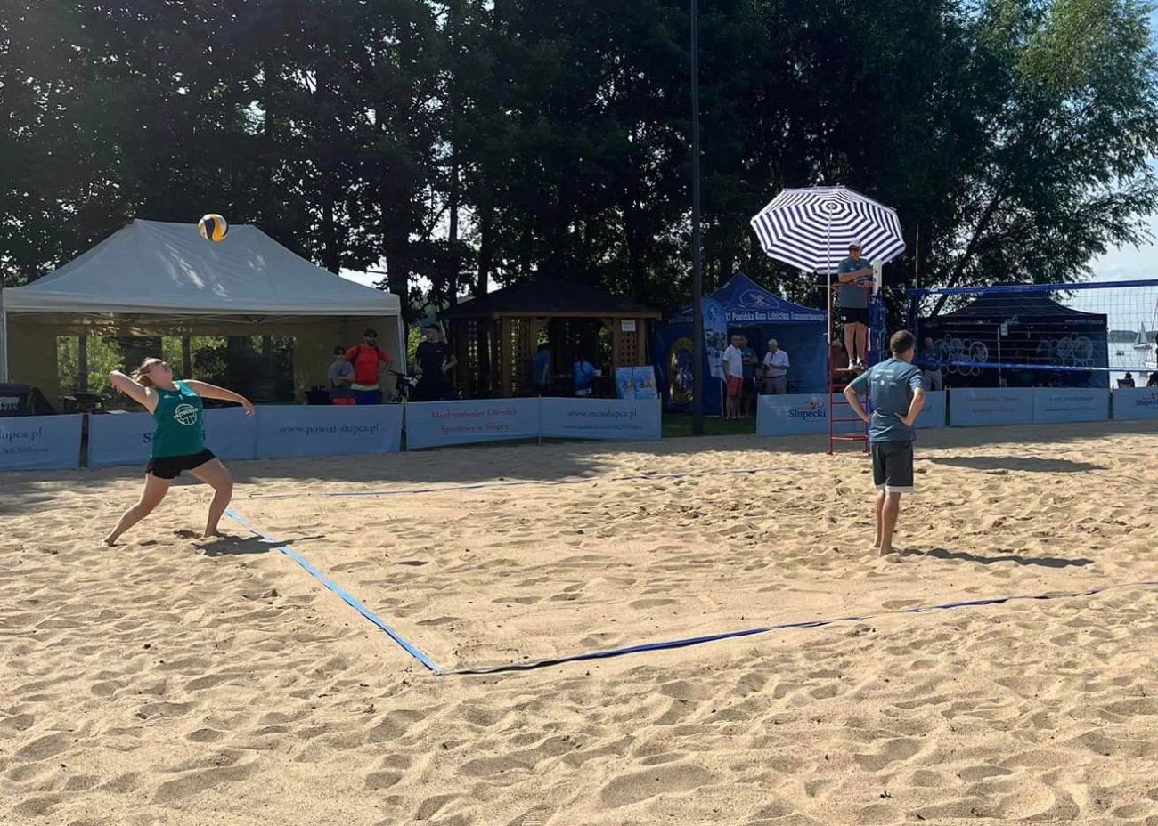 Trwa turniej w Przybrodzinie. Grają zawodnicy z całej Polski