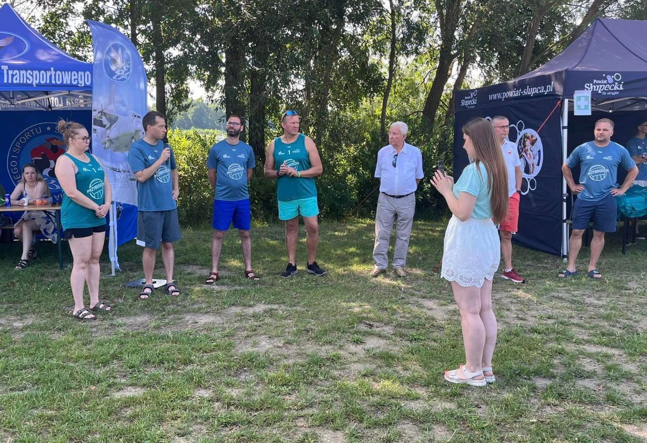 Trwa turniej w Przybrodzinie. Grają zawodnicy z całej Polski