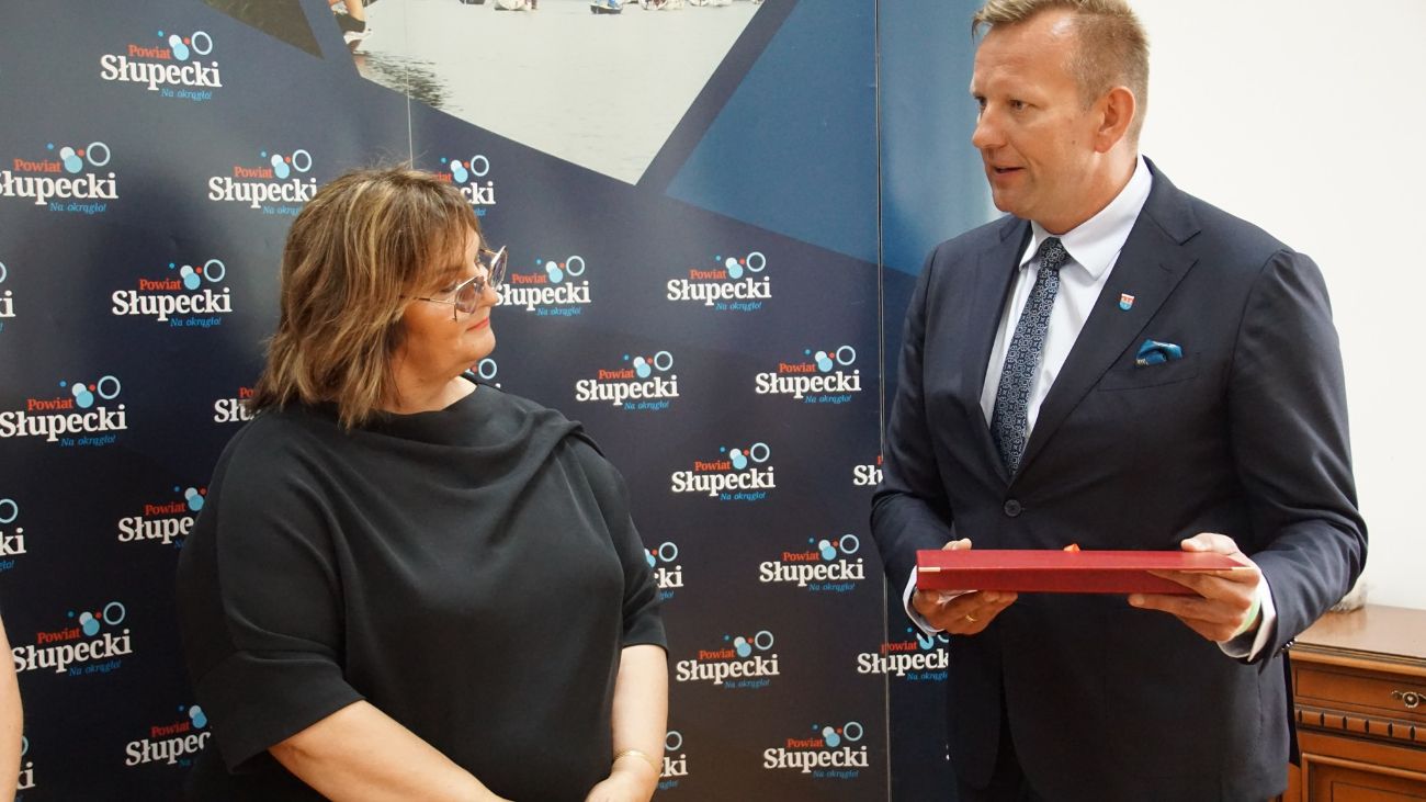 Wzruszające pożegnanie w słupeckim starostwie