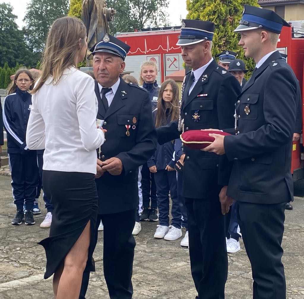 Poświęcili auto w Młodojewie