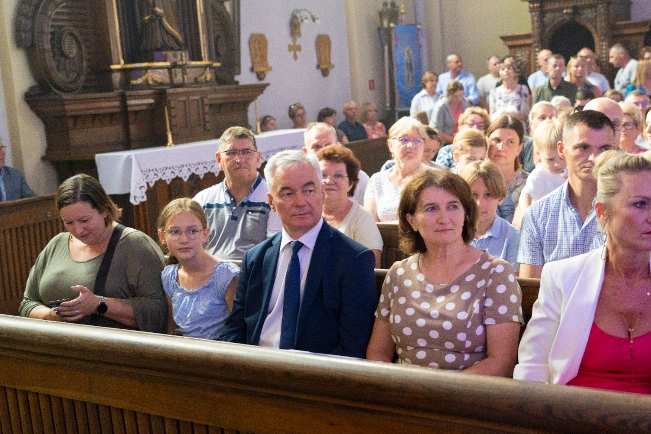 Gwiazdy wystąpiły w kościele. SMU Strzałkowo świętuje jubileusz ZDJĘCIA