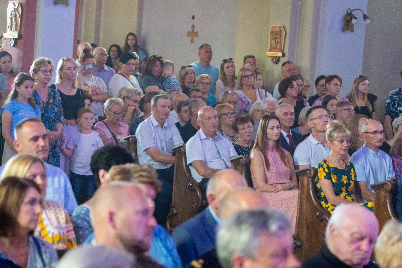 Gwiazdy wystąpiły w kościele. SMU Strzałkowo świętuje jubileusz ZDJĘCIA