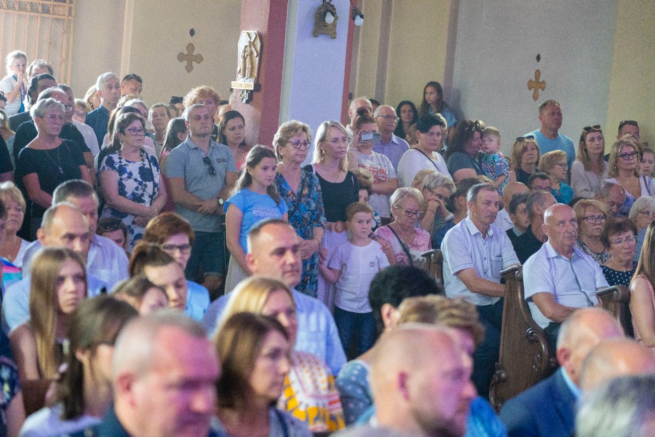 Gwiazdy wystąpiły w kościele. SMU Strzałkowo świętuje jubileusz ZDJĘCIA
