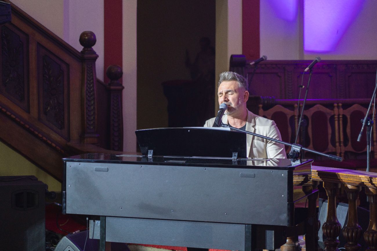 Gwiazdy wystąpiły w kościele. SMU Strzałkowo świętuje jubileusz ZDJĘCIA