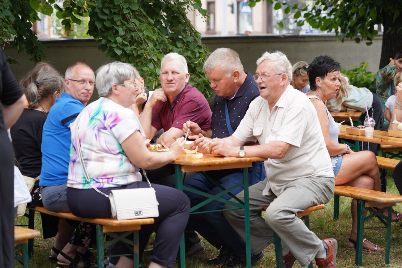 Gwiazdy wystąpiły w kościele. SMU Strzałkowo świętuje jubileusz ZDJĘCIA