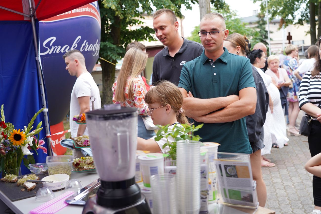 Gwiazdy wystąpiły w kościele. SMU Strzałkowo świętuje jubileusz ZDJĘCIA