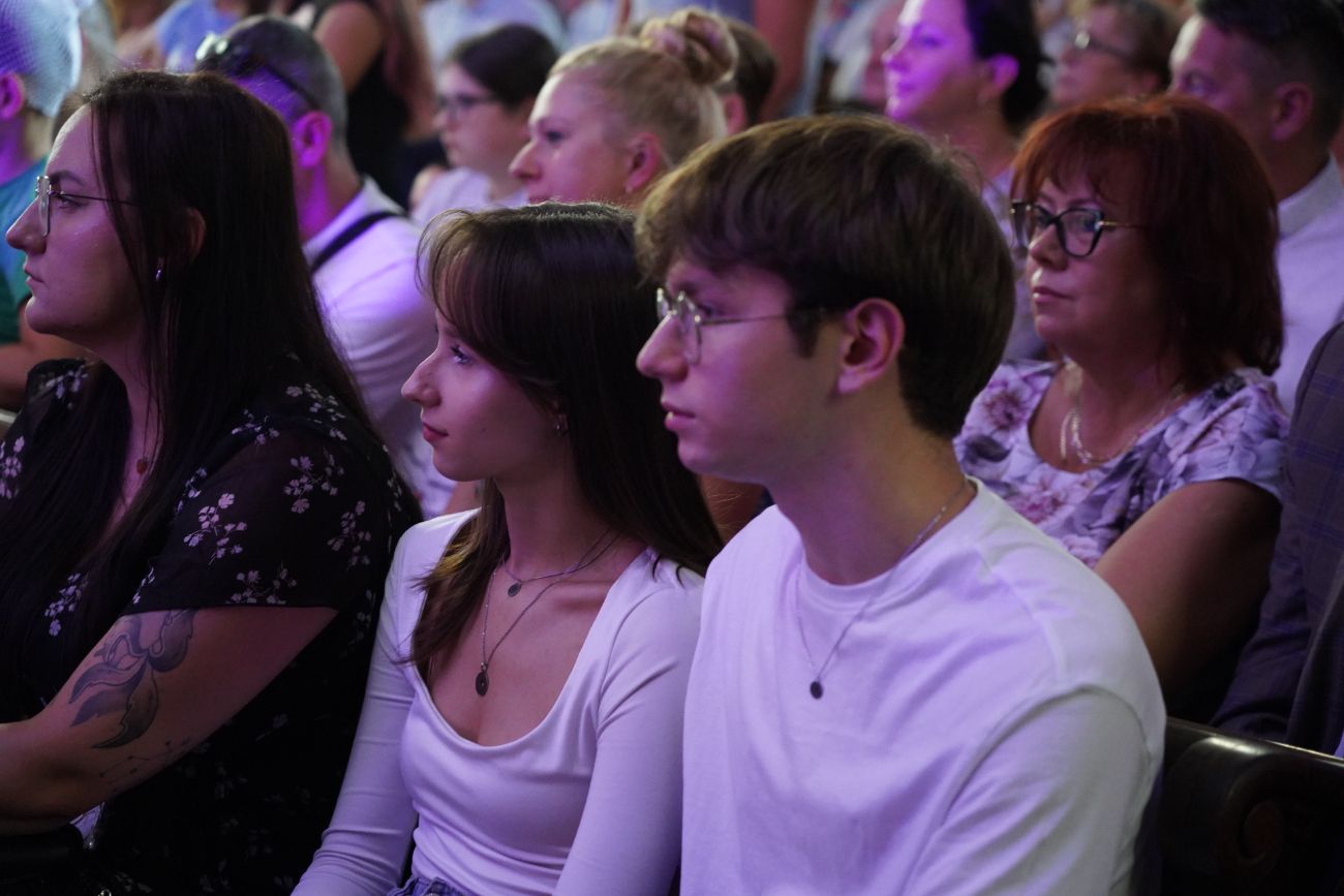 Gwiazdy wystąpiły w kościele. SMU Strzałkowo świętuje jubileusz ZDJĘCIA