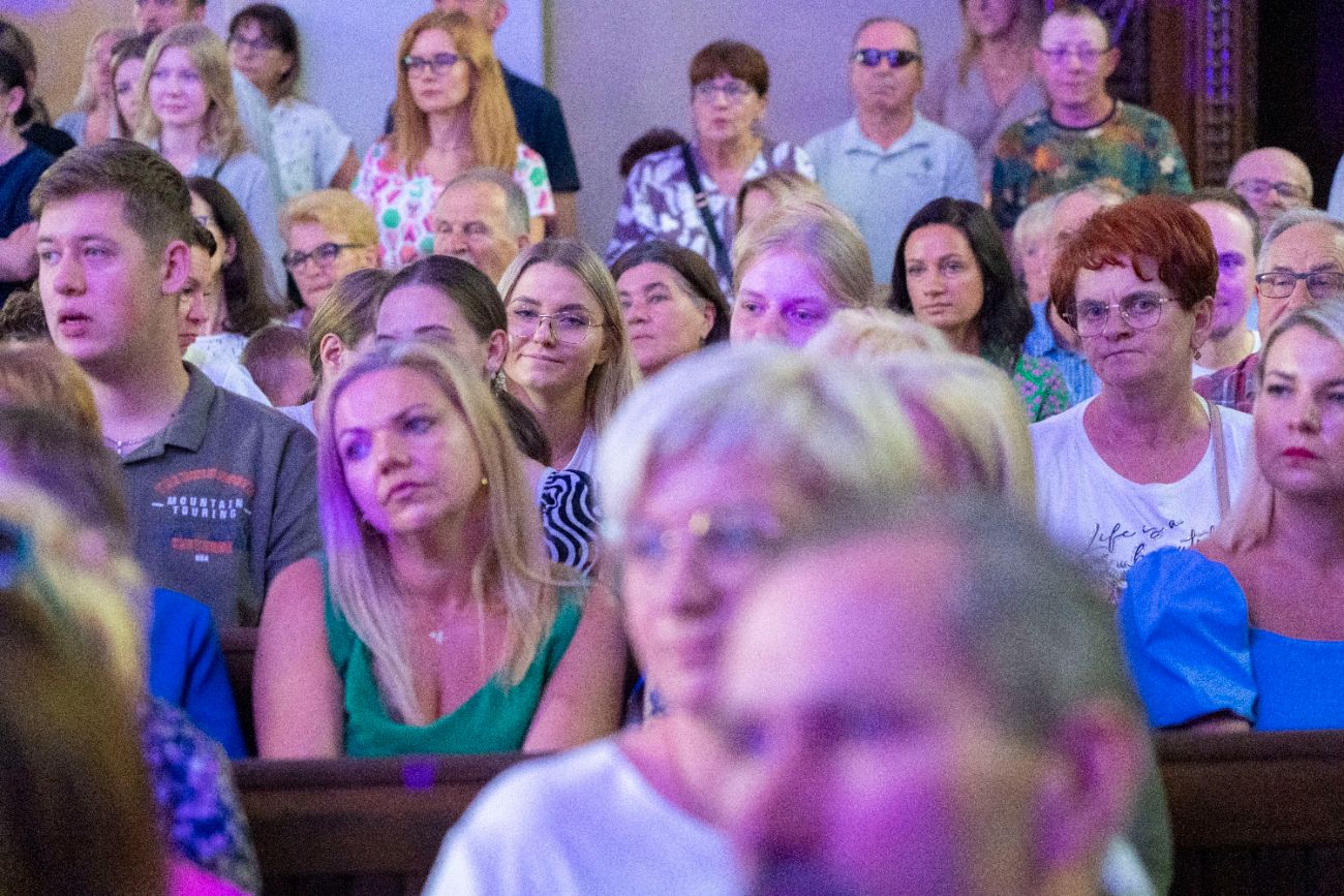 Gwiazdy wystąpiły w kościele. SMU Strzałkowo świętuje jubileusz ZDJĘCIA