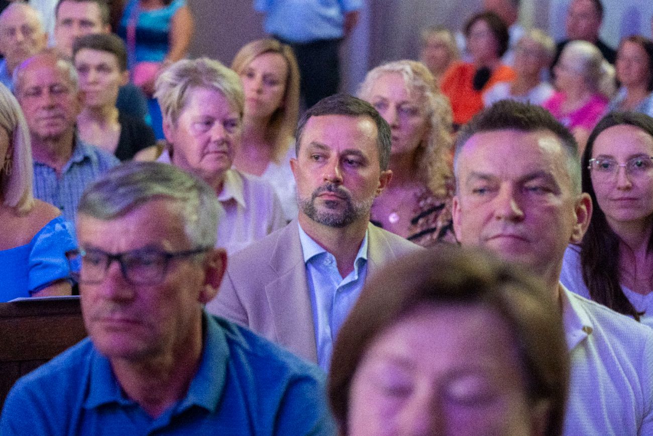 Gwiazdy wystąpiły w kościele. SMU Strzałkowo świętuje jubileusz ZDJĘCIA