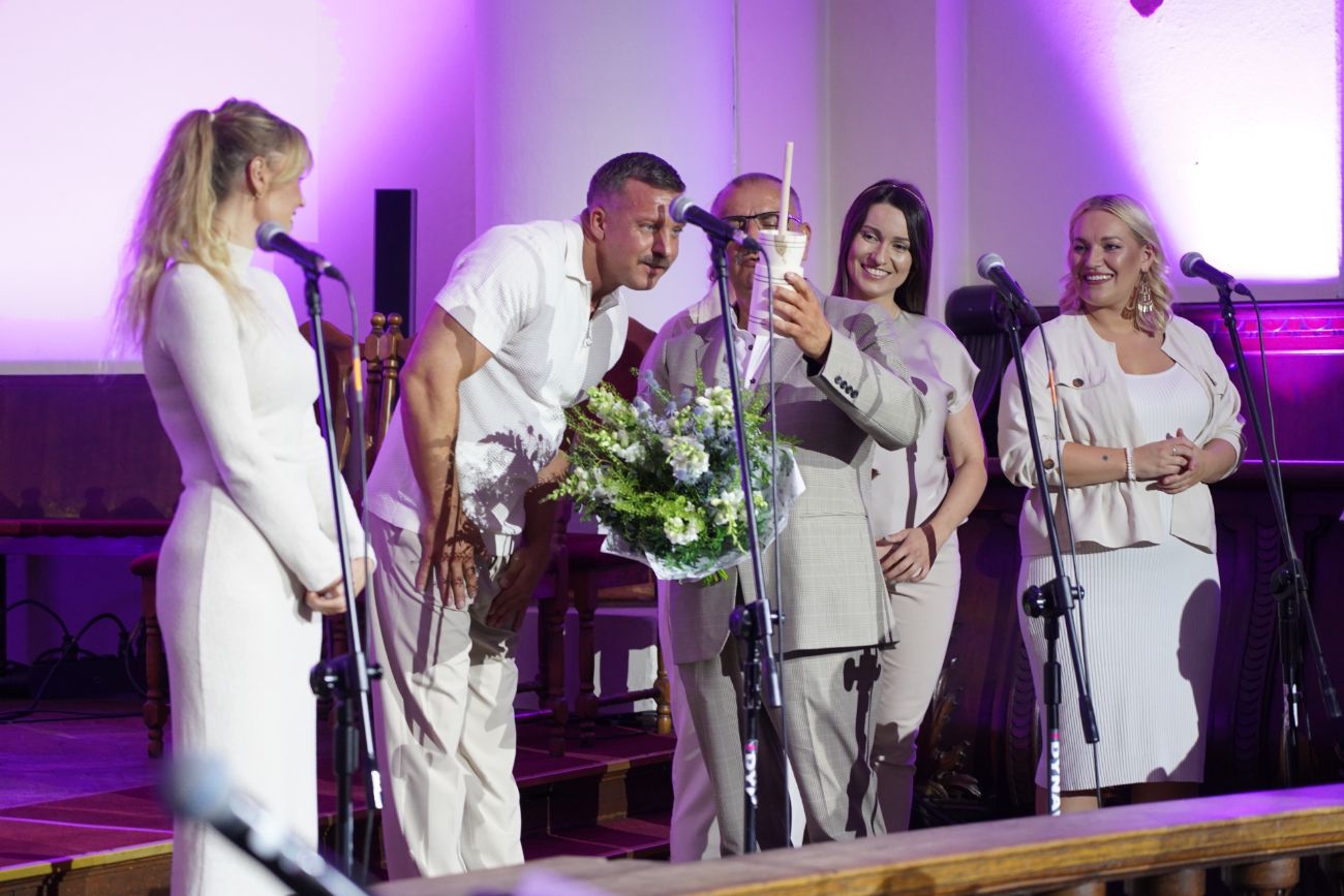 Gwiazdy wystąpiły w kościele. SMU Strzałkowo świętuje jubileusz ZDJĘCIA