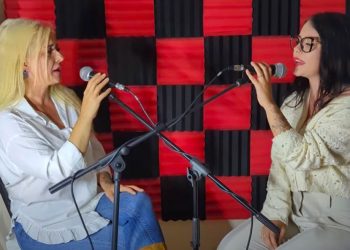 Tworzy nie tylko tatuaże. Napisała piosenkę i zaśpiewała ją z mamą. Posłuchaj!