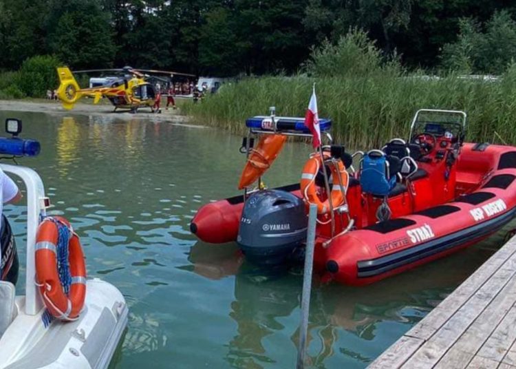 To on uratował dziewczynkę, która topiła się w jeziorze