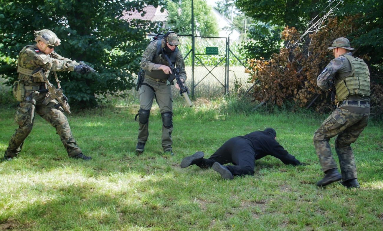 Bandycki atak, udar i śpiączka. Ratownicy w akcji