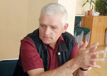 Dziury takie, że przepalają się żarówki