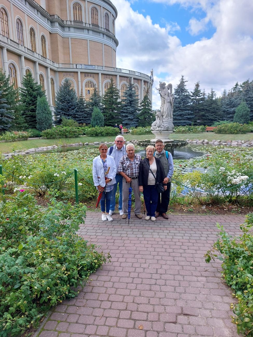 W Dolanach panie rozwijają skrzydła