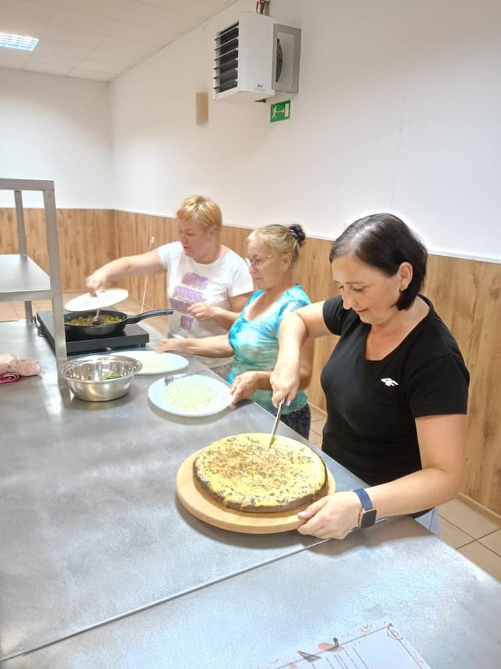 Mała Mobilna Kuchnia dla Ratynia