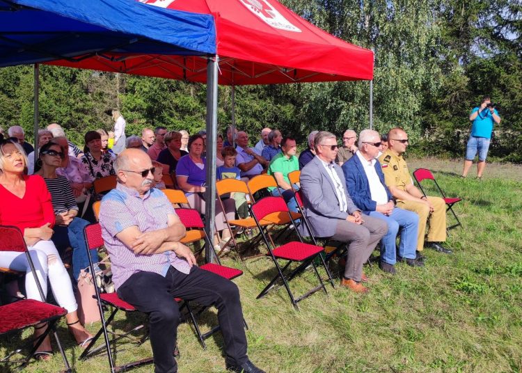 Poświęcenie kapliczki i festyn Stowarzyszenia Michałki