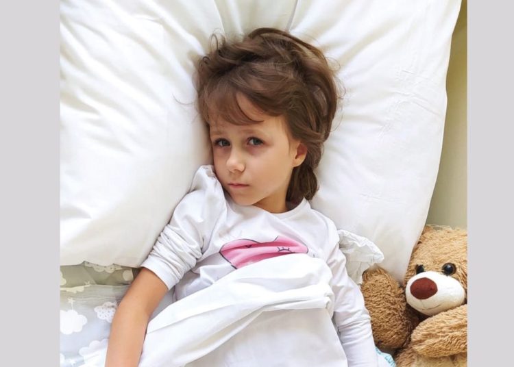 Wcześniej jej mama, teraz Basia. 8-latka z Rozalina walczy z rakiem