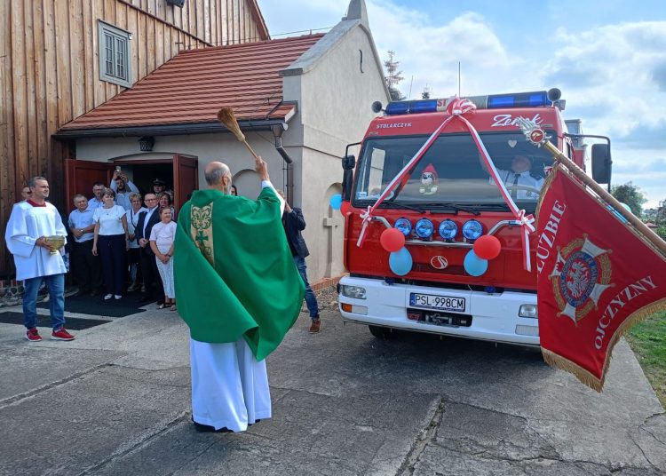 Auto dla druhów w Drążnej