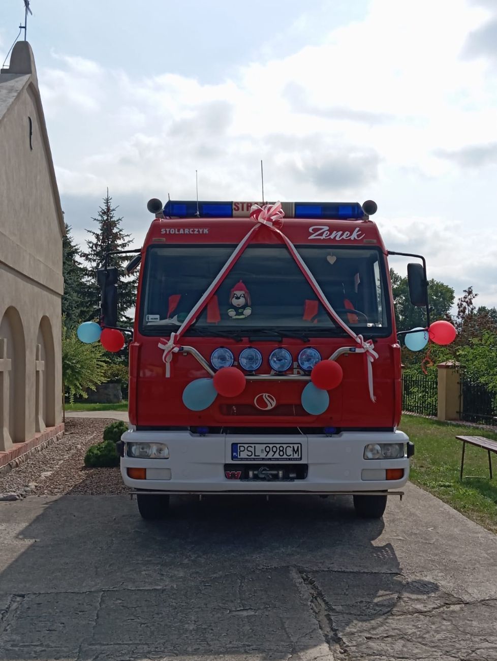 Auto dla druhów w Drążnej