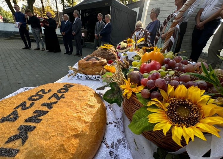 Dożynki parafialne w Ciążeniu