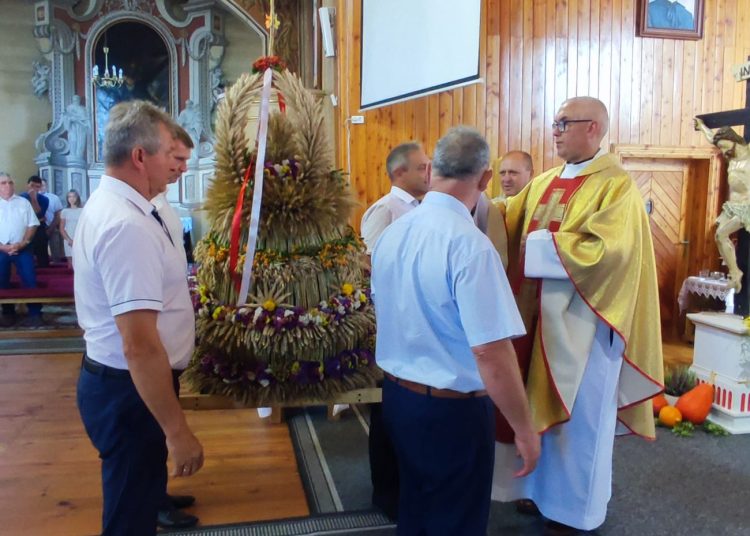 Dożynki parafialne w Kowalewie Opactwie