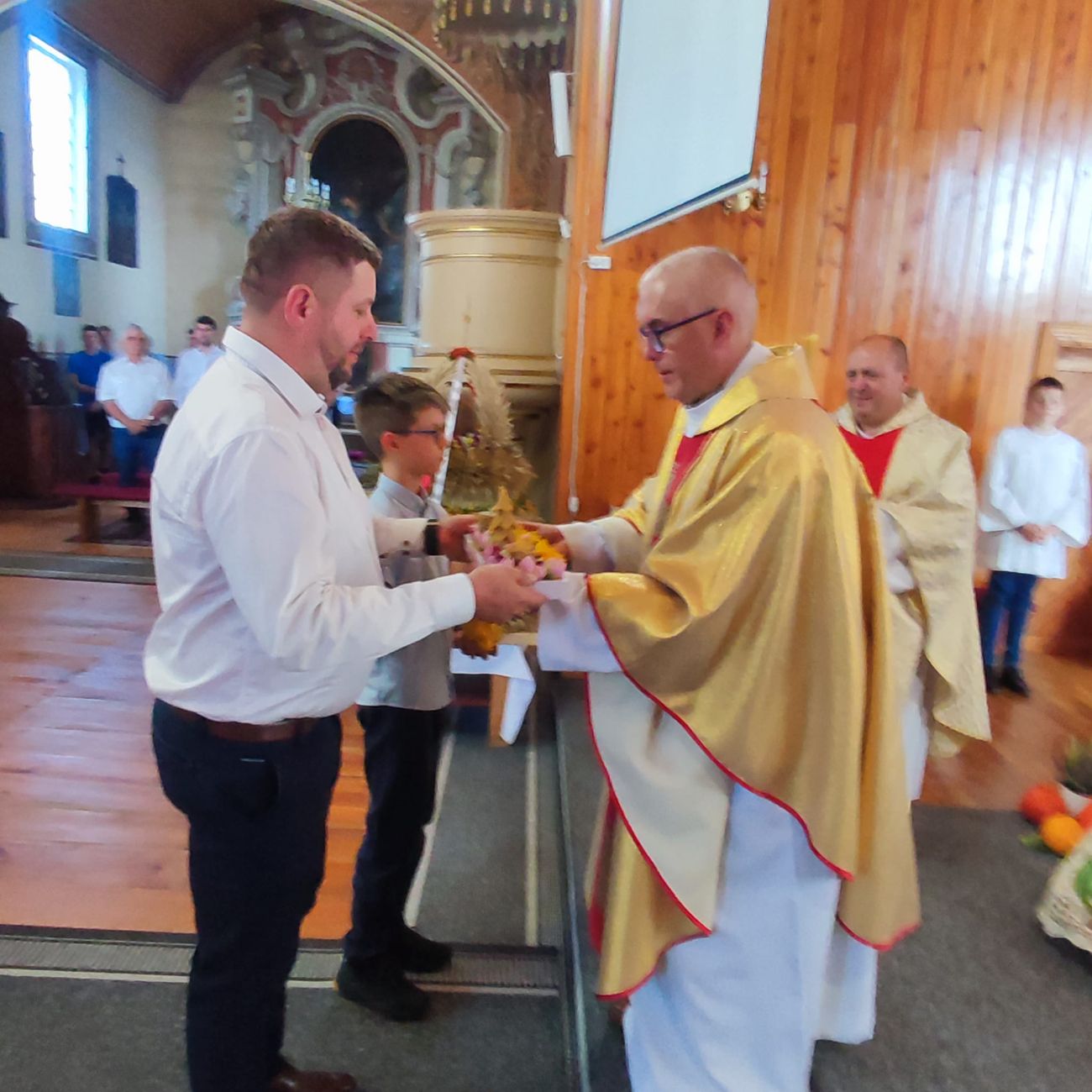 Dożynki parafialne w Kowalewie Opactwie