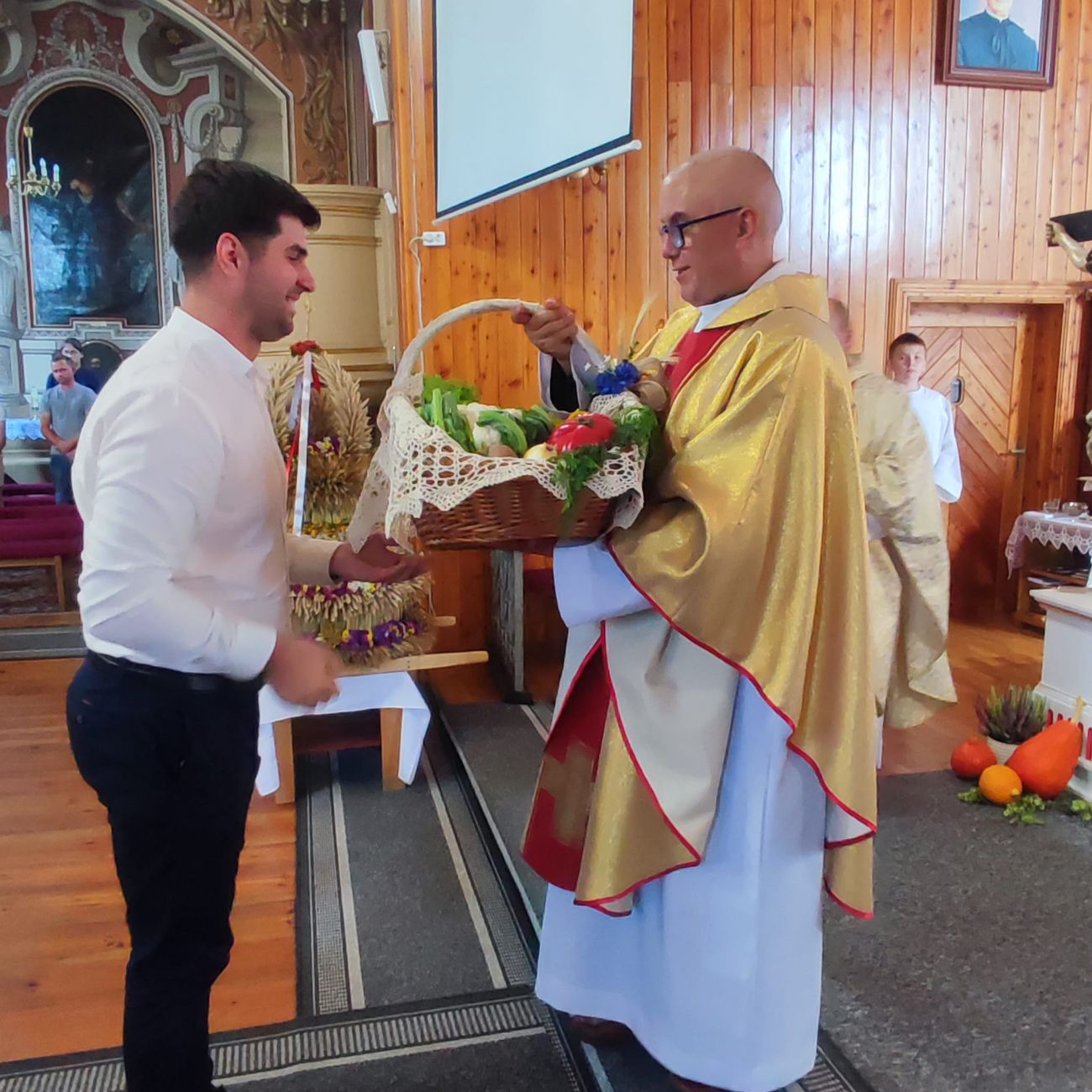 Dożynki parafialne w Kowalewie Opactwie