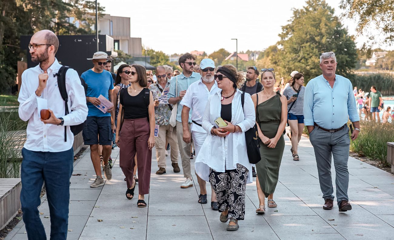 Mogli się wybrać na niezwykły spacer