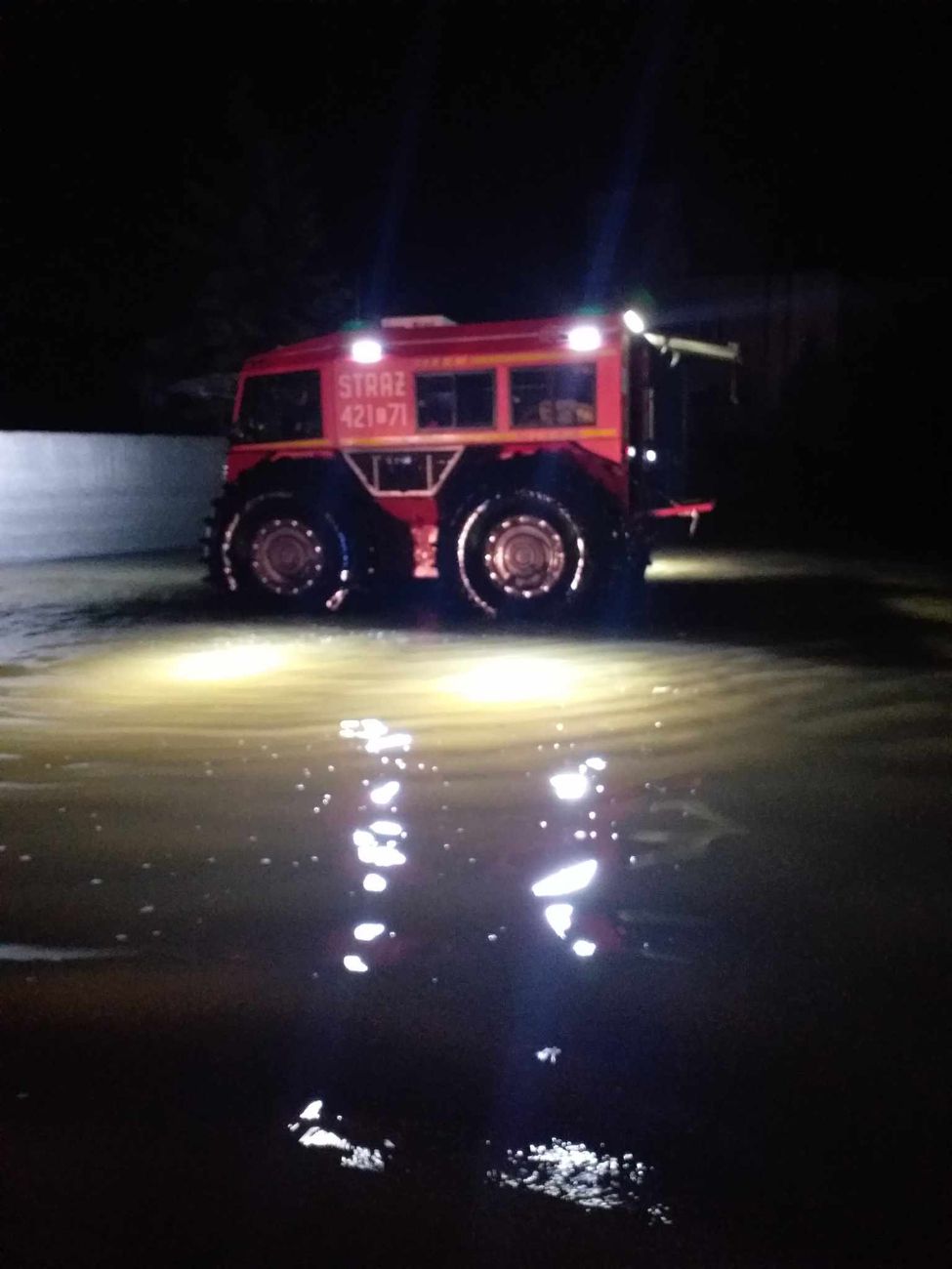 Wrócili z terenów powodziowych