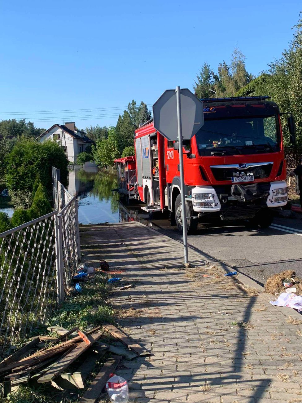 Wrócili z terenów powodziowych