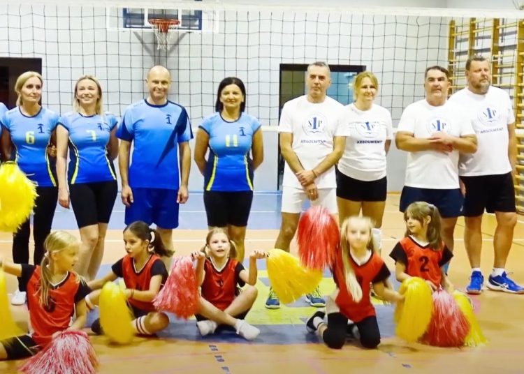 Niezwykły mecz w Jedynce. Zobacz film