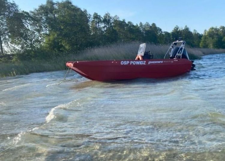 Interweniowali na Jeziorze Powidzkim