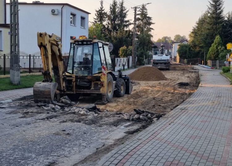 Problem z parkowaniem w Powidzu. Gmina podpowiada, gdzie zostawić auto