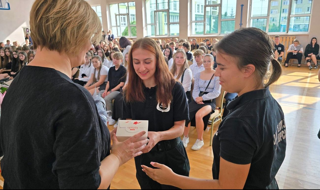 Wzruszające pożegnanie w Ekonomiku. Tak dziękowali pani dyrektor