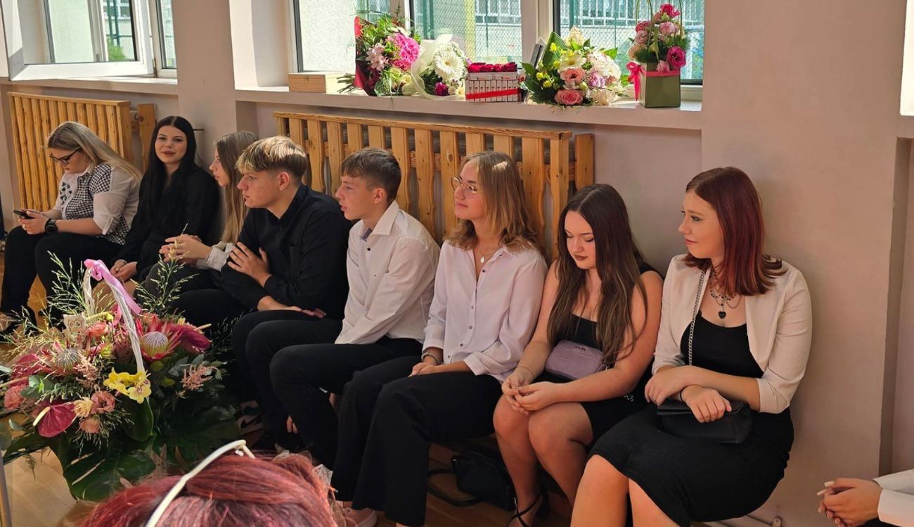 Wzruszające pożegnanie w Ekonomiku. Tak dziękowali pani dyrektor