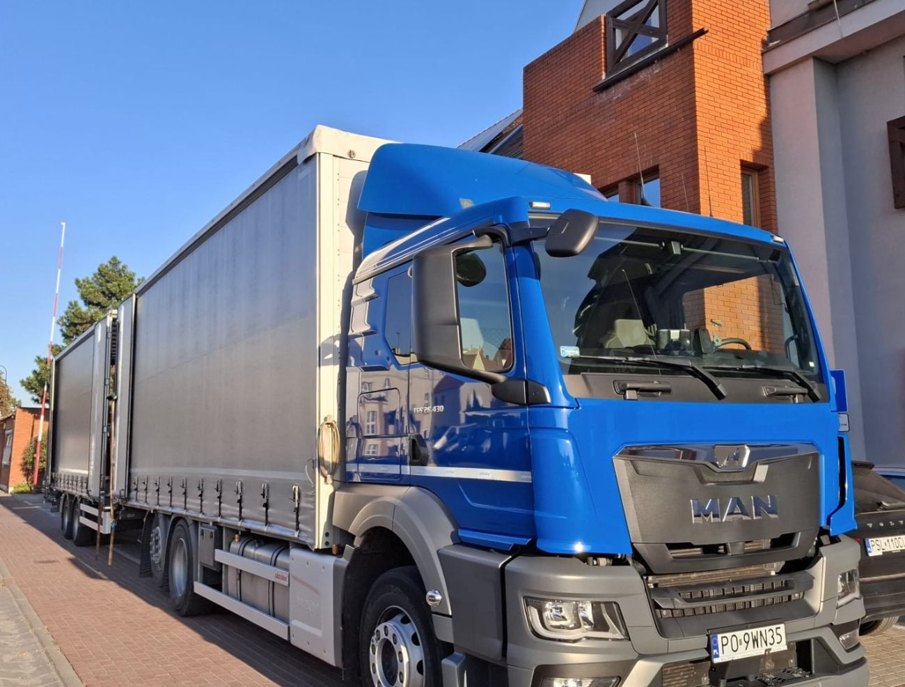 Ciężarówka z darami wyjechała dziś ze Słupcy