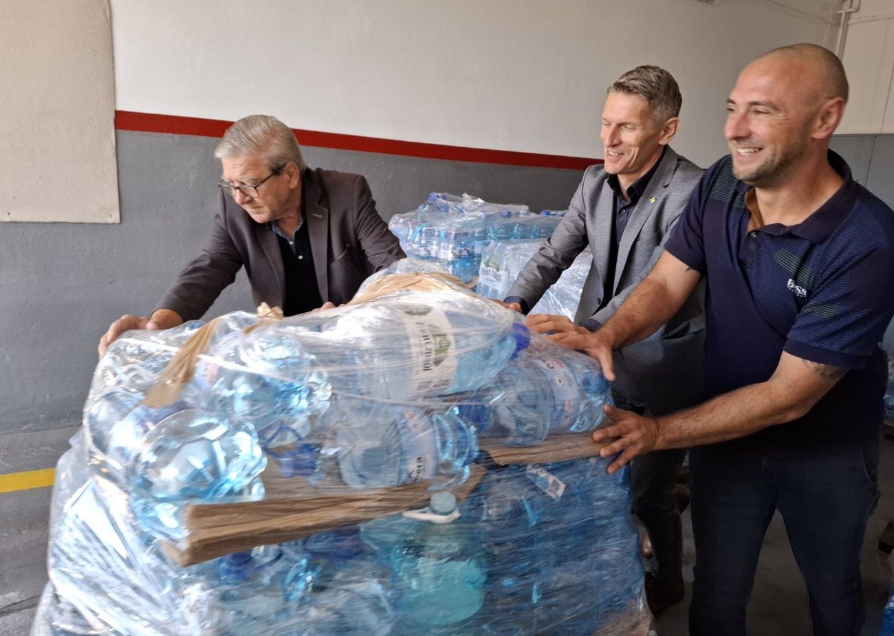 Ciężarówka z darami wyjechała dziś ze Słupcy