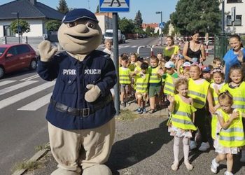 „Pomachaj kierowcy” z Kreskówką