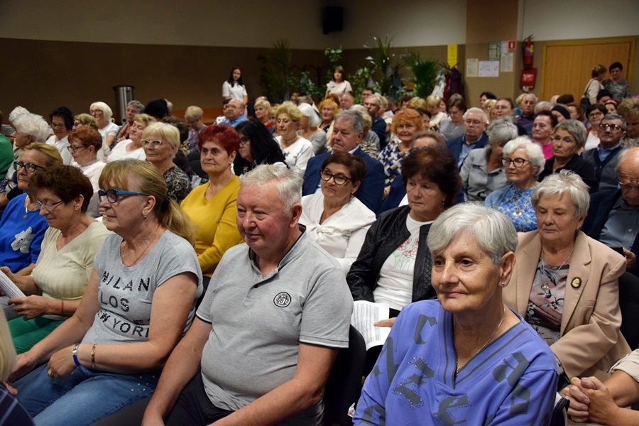 Uniwersytet znowu działa. Rozpoczął  jedenasty rok