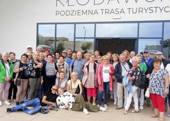 Seniorzy w trasie. Zwiedzili kopalnię soli