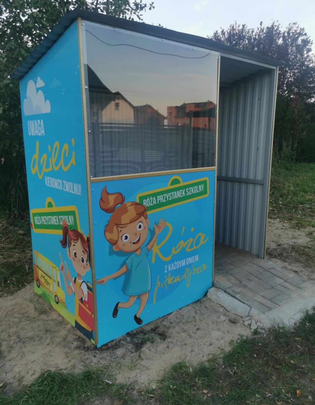 Przystanek na Róży już tak nie wygląda. Zobacz niezwykły efekt pracy mieszkańców