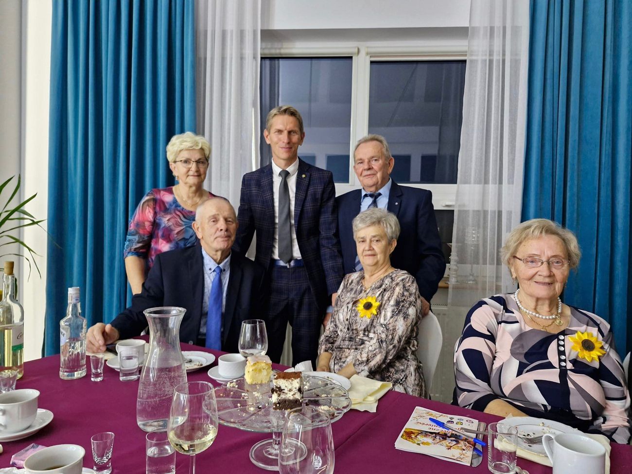 Tak się bawią seniorzy. Zobacz zdjęcia